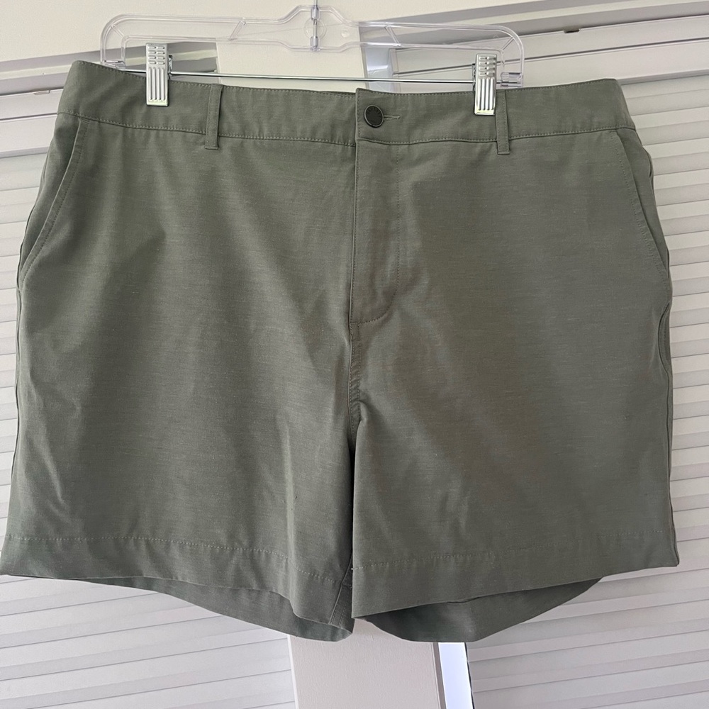 Faherty Light Olive Sage Green All Day Shorts Belt Loop 5” inseam